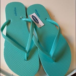 Old navy flip flops new with tags